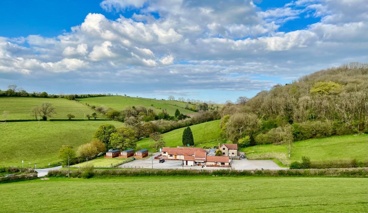Lillypool Farm Hotel Shipham Buitenkant foto