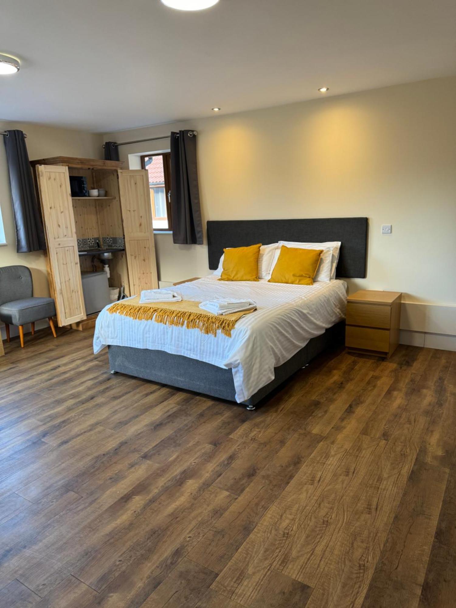 Lillypool Farm Hotel Shipham Buitenkant foto